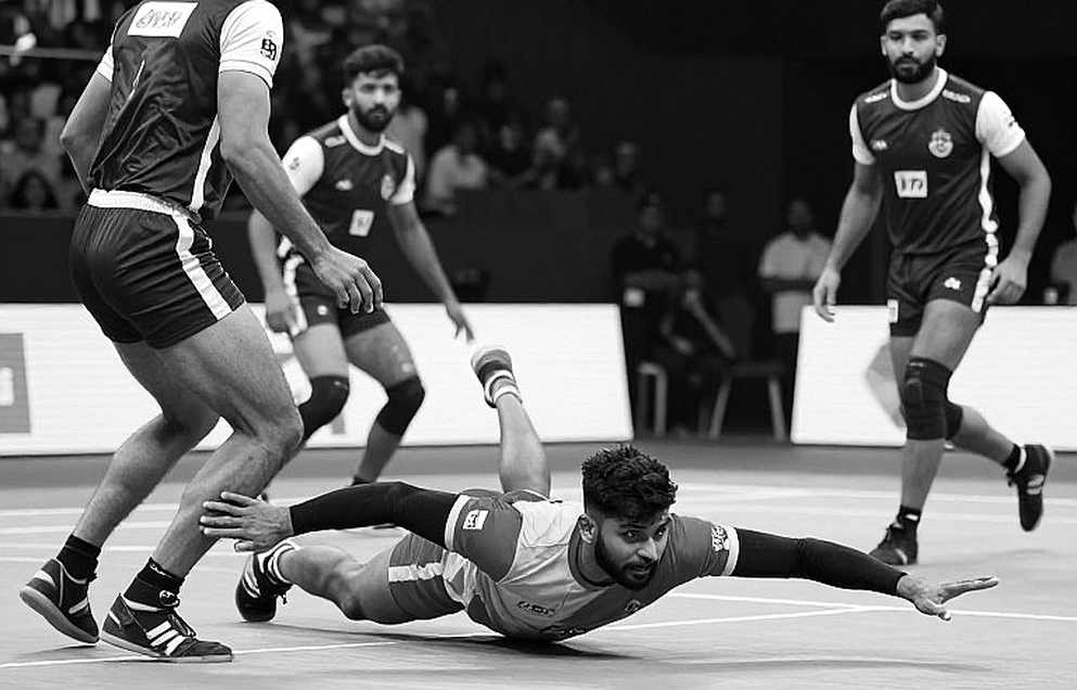 बोनस लाइन से चालीस सेंटीमीटर: रेगुलर सीज़न में कबड्डी का वह बदलाव जो स्कोरबोर्ड नहीं दिखाता